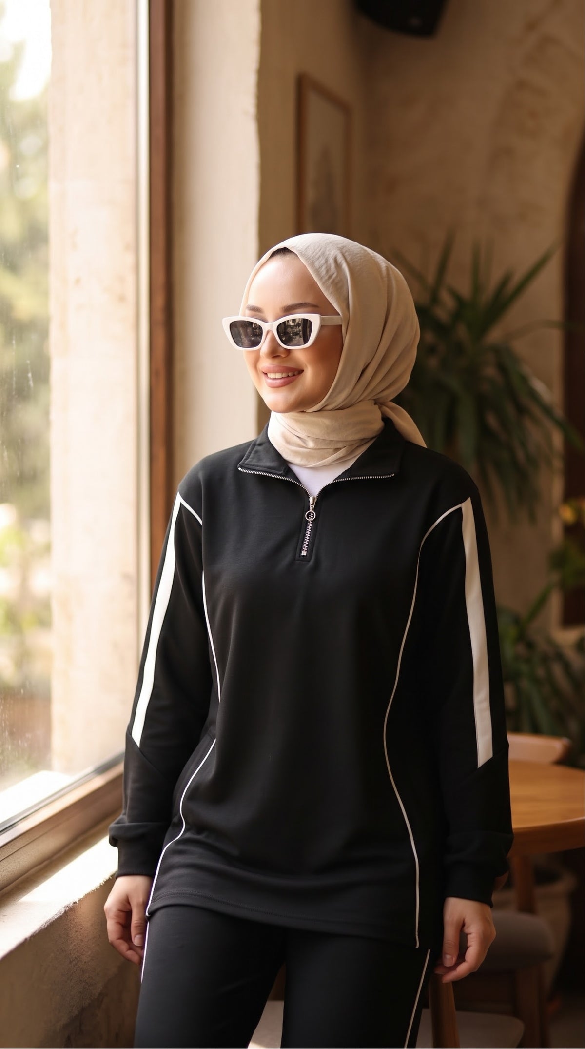 طقم Elegance الرياضي المحتشم للنساء