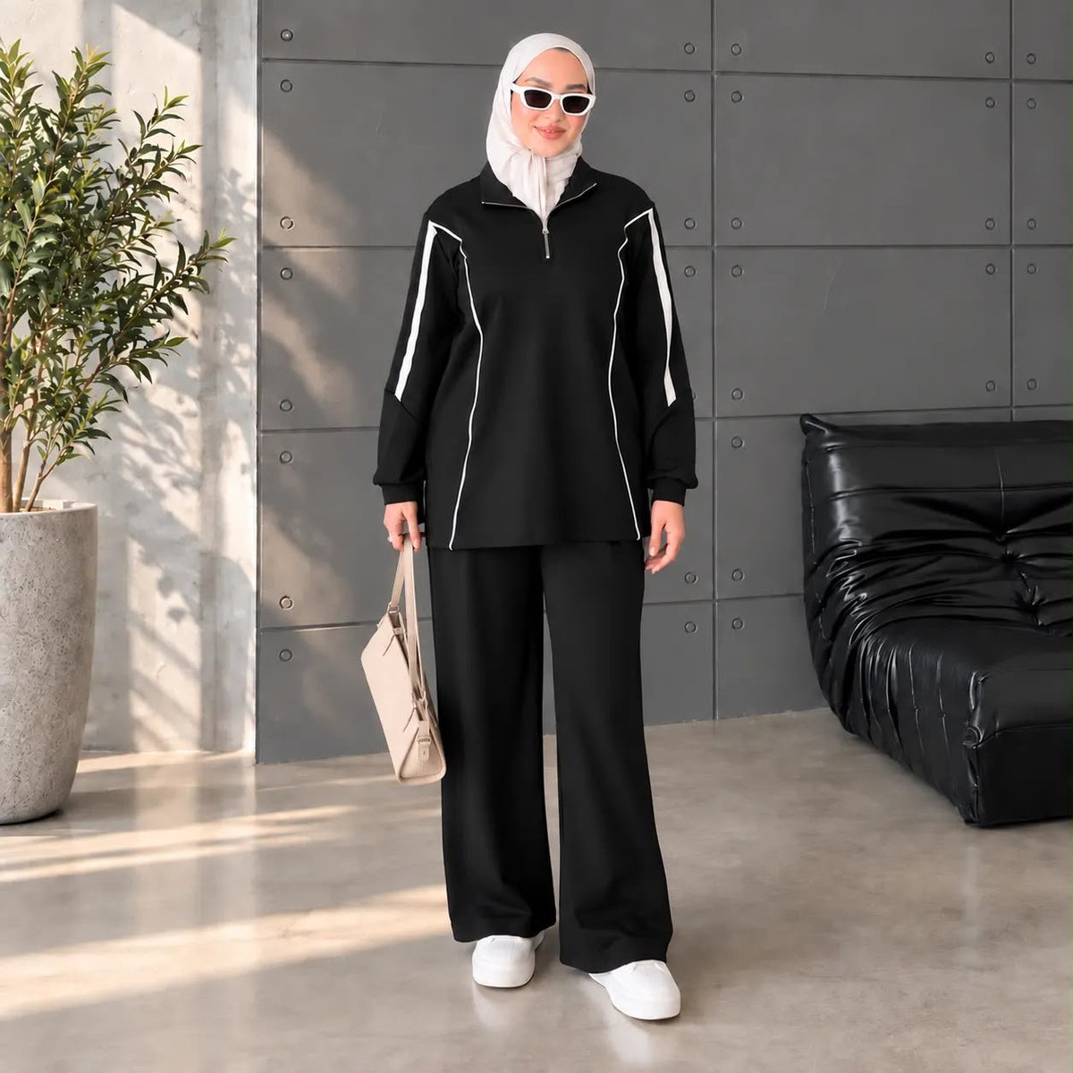 طقم Elegance الرياضي المحتشم باللون الأسود